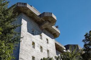 バンカーショットの打ち方をマスターするためのポイントは？